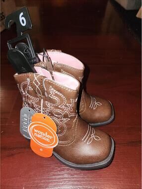 Toddler Size 6 Girl Boots l Wonder Nation NWT